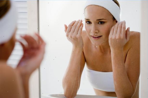 Hvordan man kan stoppe acne reinfektion. Skift din hovedpude tilfælde hver dag.
