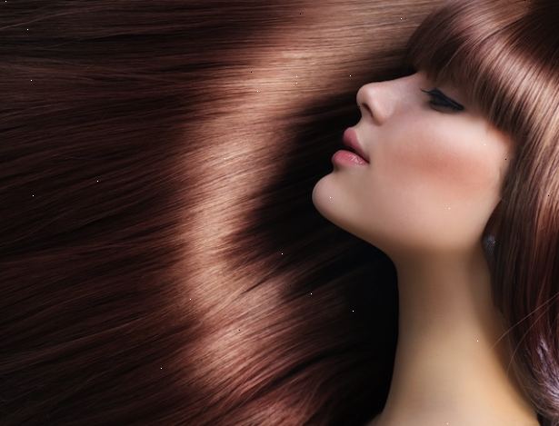 Hvordan at have smukke silkeagtig, skinnende, glat hår. Vask og tilstand dit hår med sulfat-fri hårprodukter.