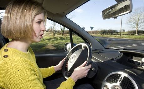 Hvordan man kan overvinde frygten for at køre for første gang. Blive fortrolig med køretøjet.