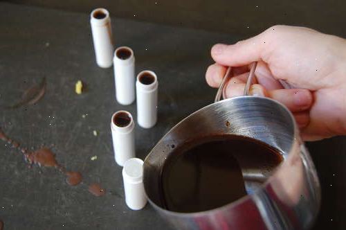 Hvordan laver kakao læbepomade. Vælg en kakao drik pulver af din favorit milkshake smag.